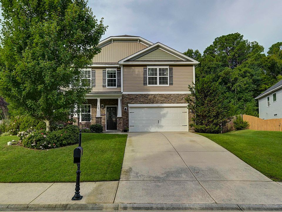 1st image of 608 Muldrow Ln