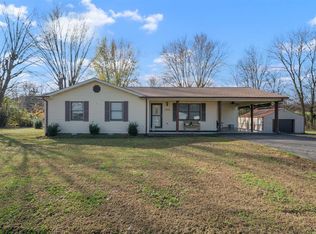 1305 Summer Shade Rd, Summer Shade, KY 42166