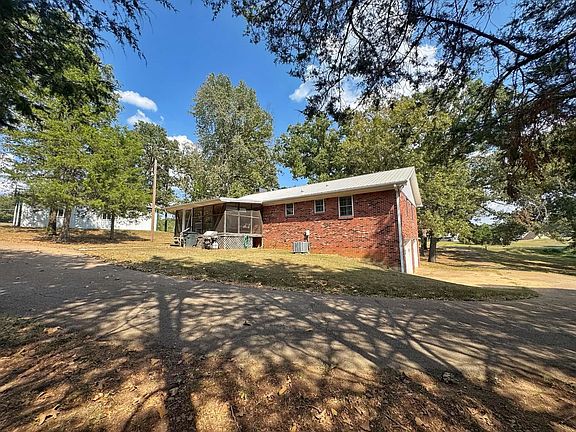 5th image of 310 Shelton Loop