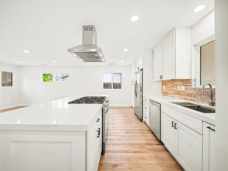 8738 Monogram Ave — Photo 11