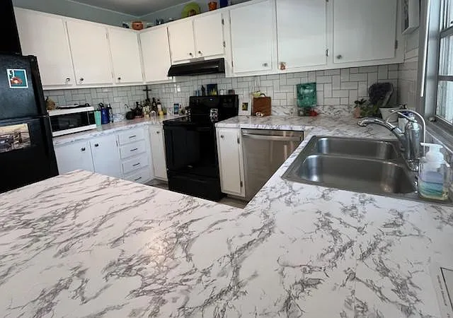 5231 Beach Dr SE #B — Photo 9