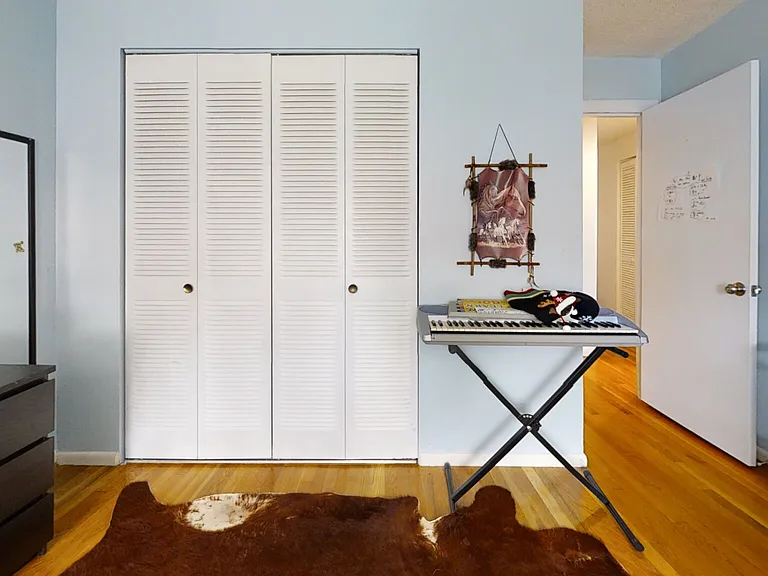 50 Green St #202 — Photo 6