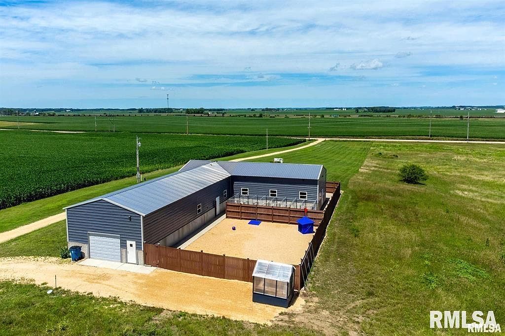 1811 245th St, Calamus, IA 52729 MLS QC4254361 Zillow