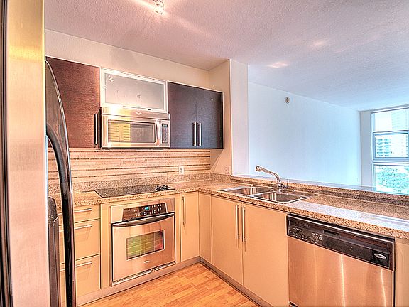 4th image of 500 NE 29th St APT 805