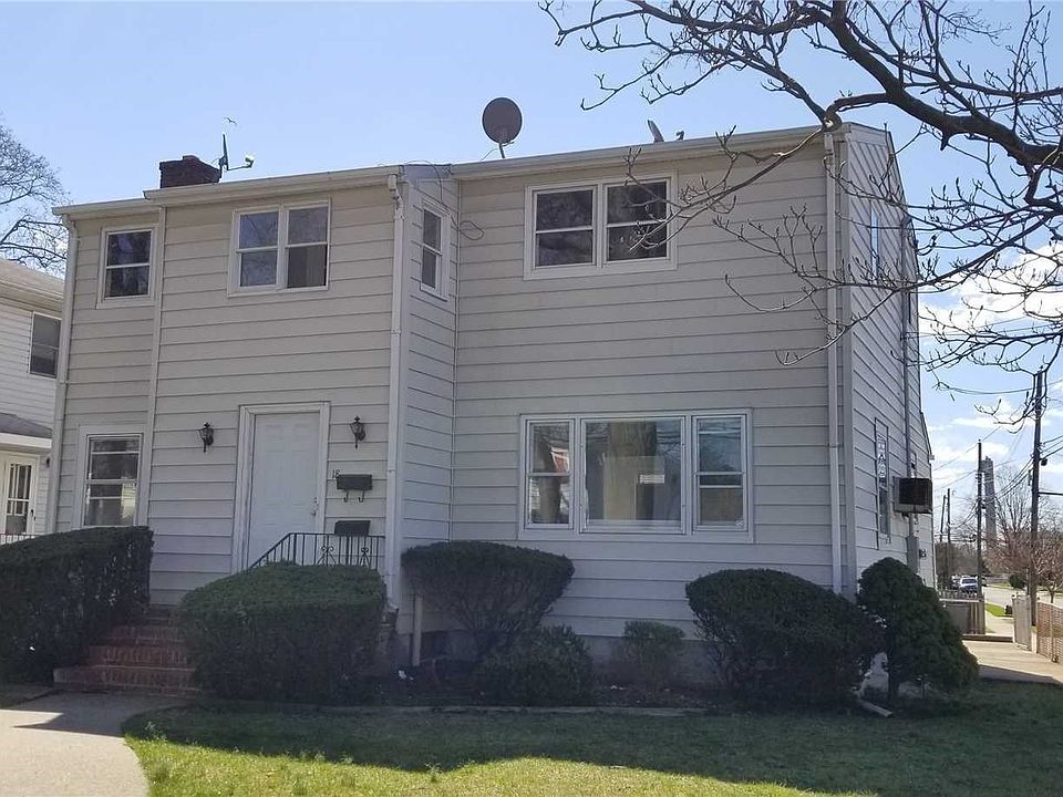 1st image of 18 Broadmoor Ln