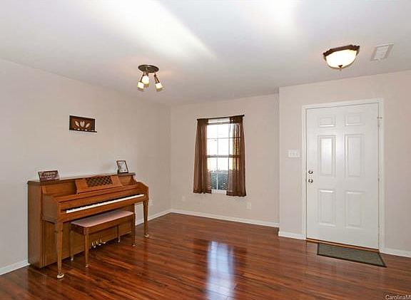 5th image of 177 Altondale Dr #160