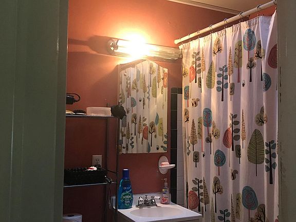 bathroom note skylight