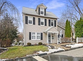 267 W Chrystal St, Randolph, NJ 07869