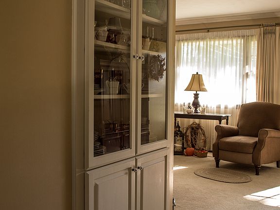 Built-in china hutch