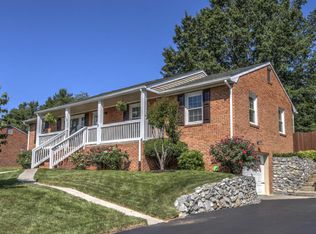 5032 Appletree Dr, Roanoke, VA 24019