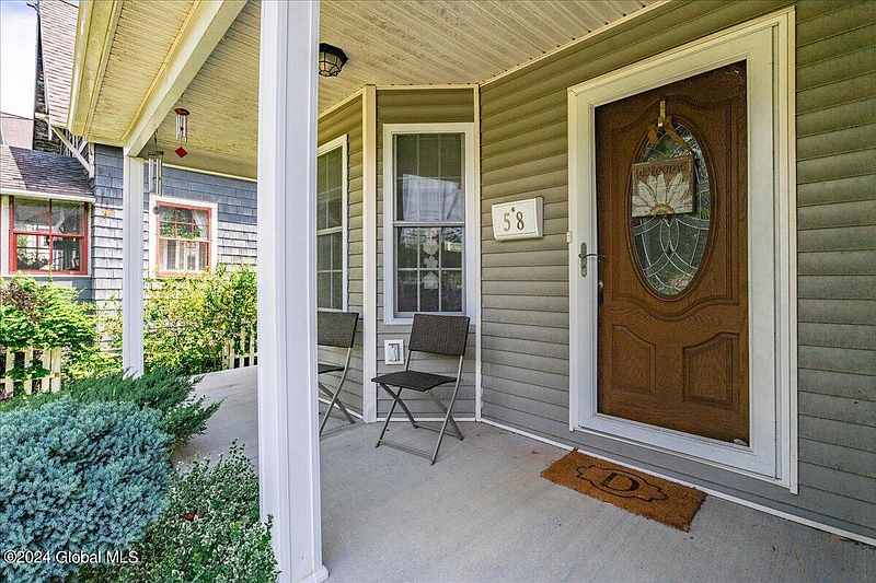 4th image of 58 Elsmere Avenue