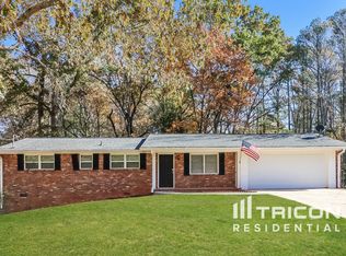 5274 Wildwood Ln, Douglasville, GA 30135