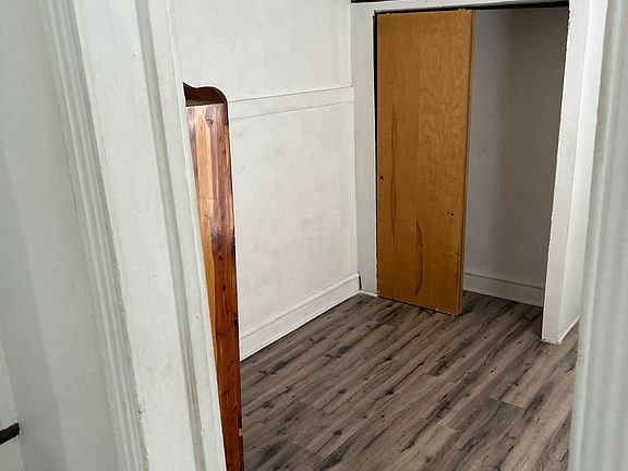 5th image of 1029 Cotton St