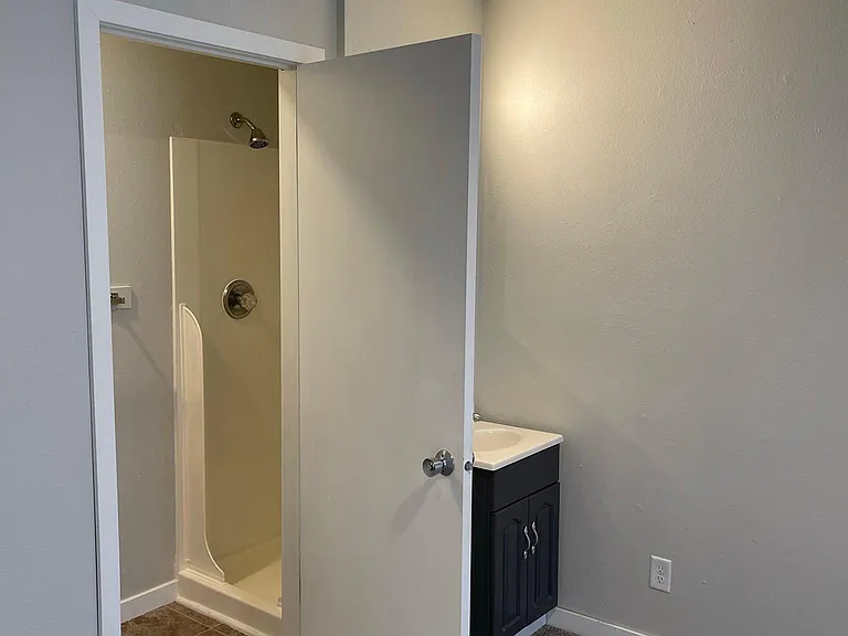 420 S Van Buren St #5 — Photo 15