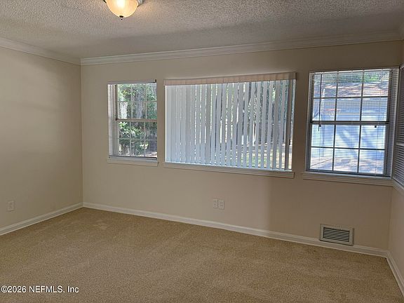 4th image of 2659 HOLLY POINT Road W