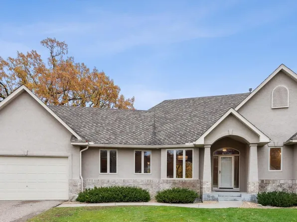 7036 Crowne Oak Rd, Eden Prairie, MN 55344