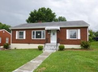 1210 Greenhurst Ave NW, Roanoke, VA 24012