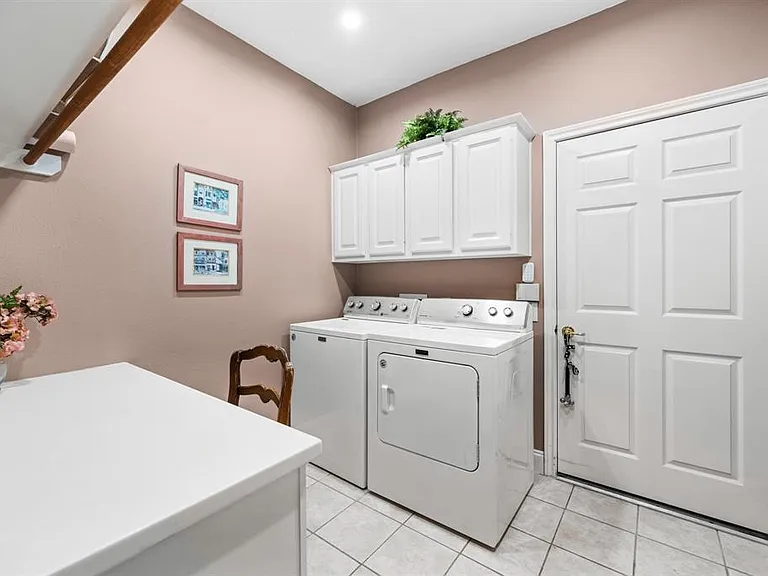 24106 Laureumont Ct — Photo 21
