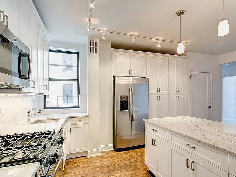 222 W 83rd St #10A — Photo 5