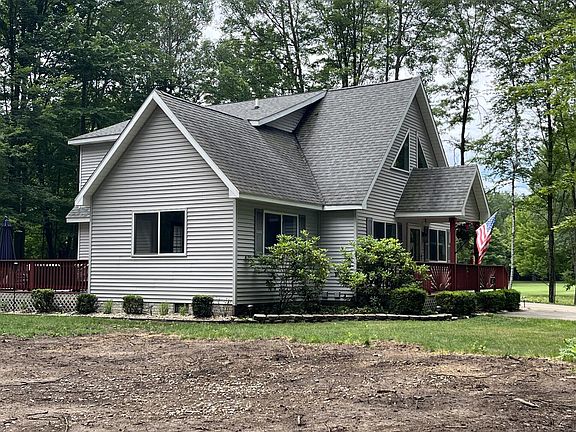 3rd image of 9381 Sunset Dr