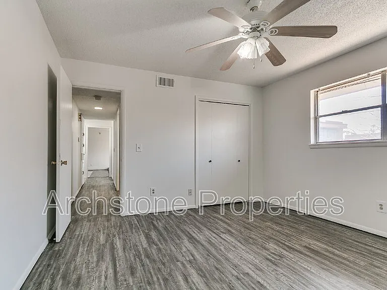4508 NW 26th St — Photo 44