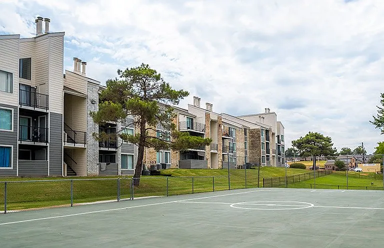 The Belmont Apartment Homes — Photo 30
