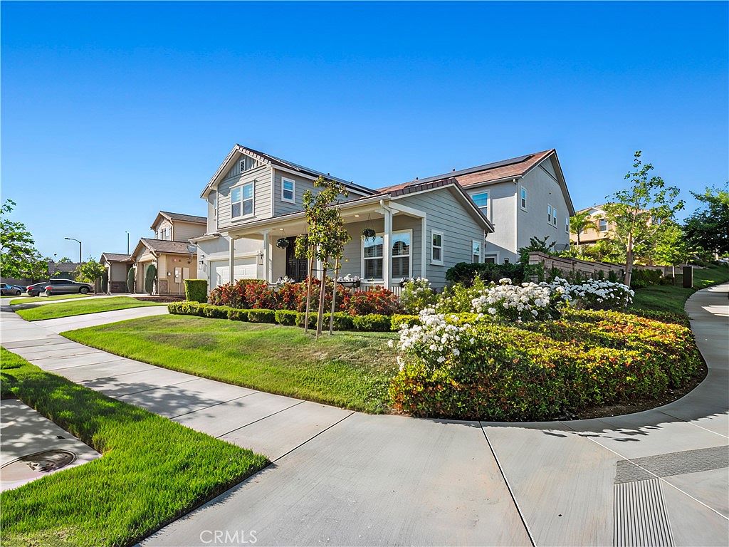 22385 Midtown Ct, Santa Clarita, CA 91350 | Zillow