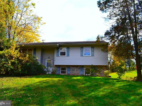 1300 S Township Line Rd, Royersford, PA 19468
