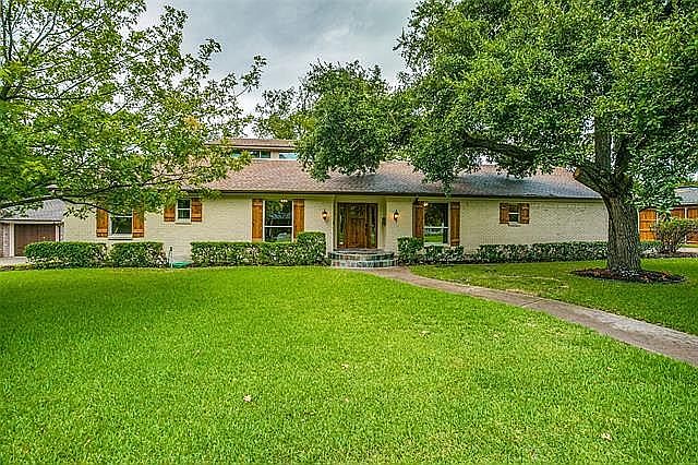 1st image of 913 Creekdale Dr