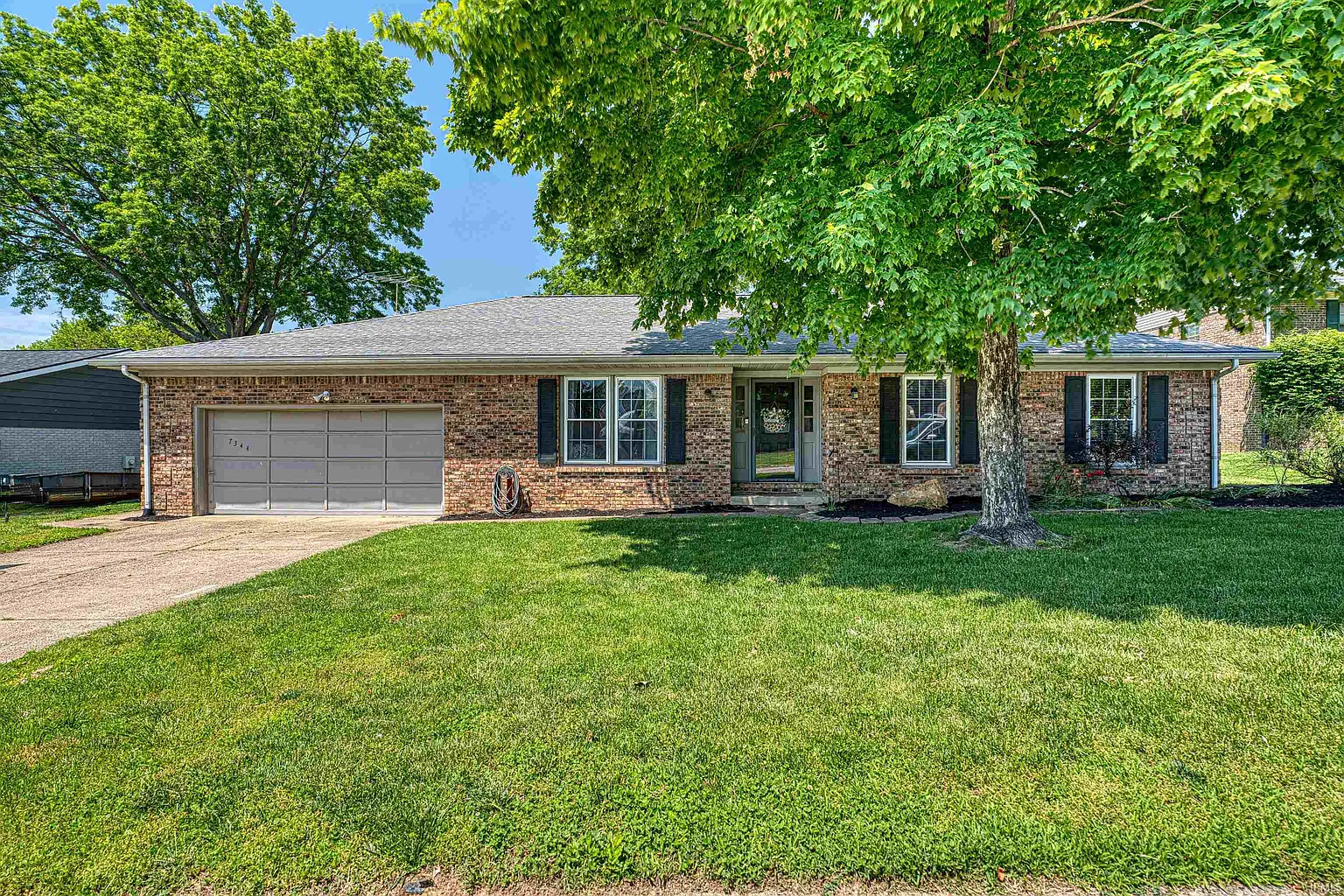 7344 Nottingham Dr photo 1