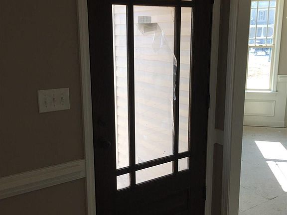 4th image of 30 Aldean Dr #35