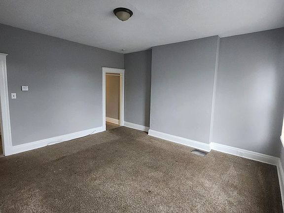 4th image of 40 Wuest St #38A