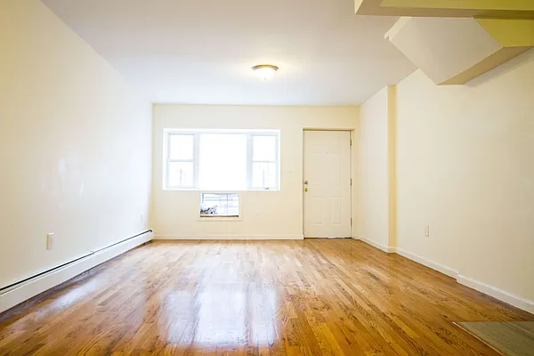 Rented by Nooklyn NYC LLC | media 11