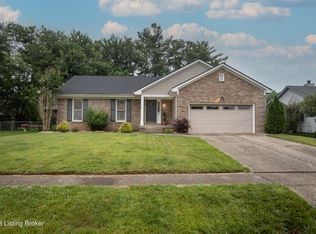 12401 Ledges Dr, Middletown, KY 40243