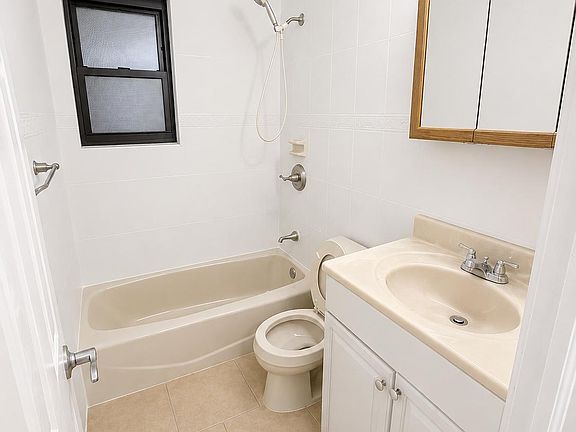 2nd image of 1300 Rock Ave APT F1