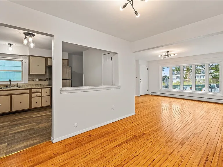 430 Bramhall Ave #A — Photo 10