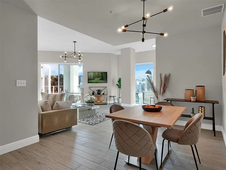 525 E Jackson St #508 — Photo 10