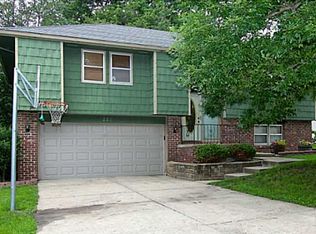 220 34th Ct, West Des Moines, IA 50265