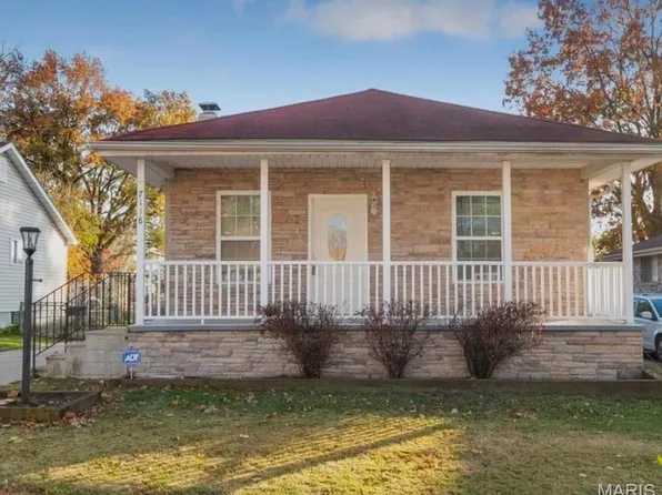 7118 Lindenwood Pl, Saint Louis, MO 63109