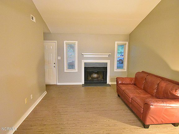 4th image of 1503 B Princeton Lane