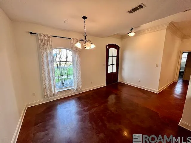 3 bed, 1738 sqft, $1,950 — Photo 3