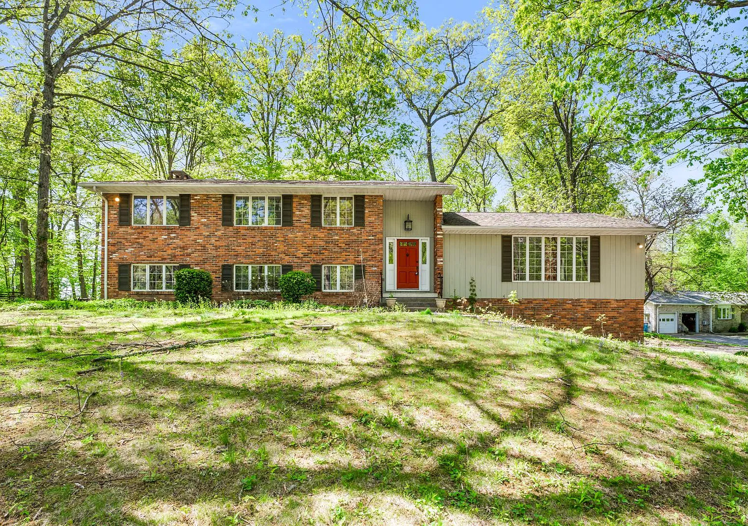 5518 Woodlyn Rd — Photo 1