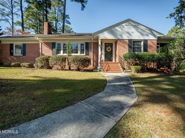 304 E Franklin Street, Williamston, NC 27892