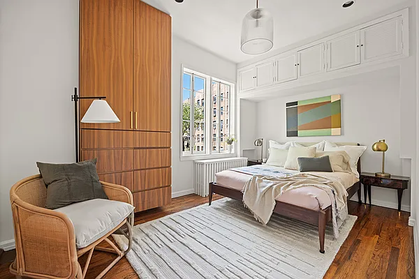 Sold by Compass | media 13