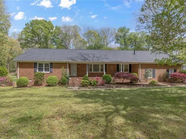 3838 Winthrope Cir, Virginia Beach, VA 23452