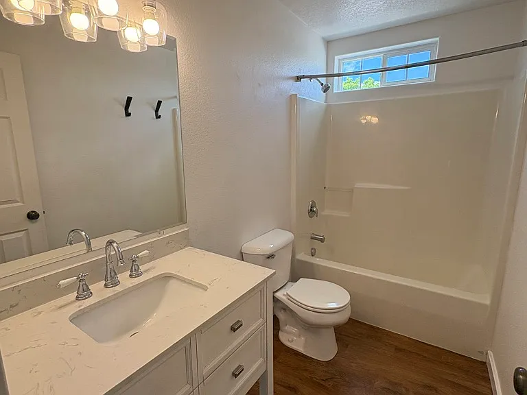 2029 W Kent Ave — Photo 18