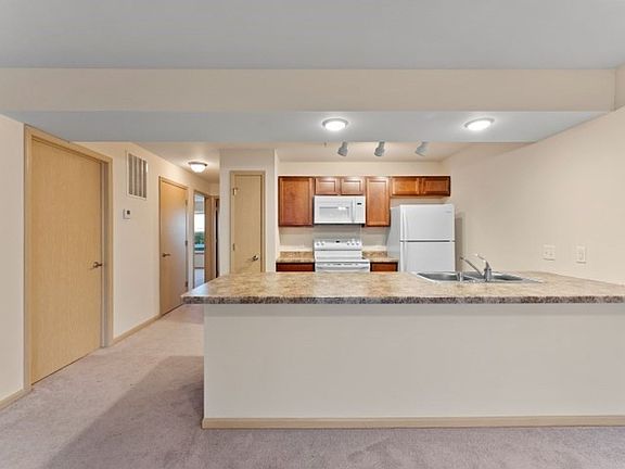 4th image of 2862-2864 Pleasant View Rd #2866