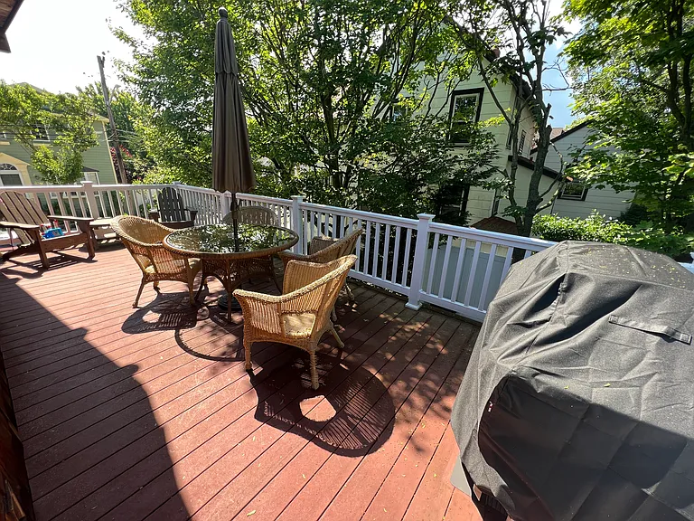 71 Garden City Ave — Photo 5