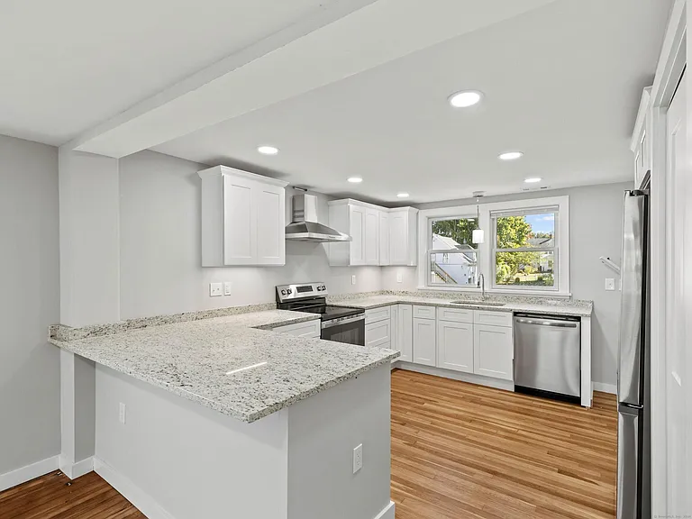 16 School St #2 — Photo 2
