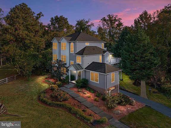 2nd image of 5108 Mountain Rd